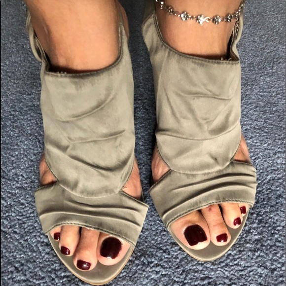 Call it spring ladies bootie shoe olive 8 - Picture 1 of 5